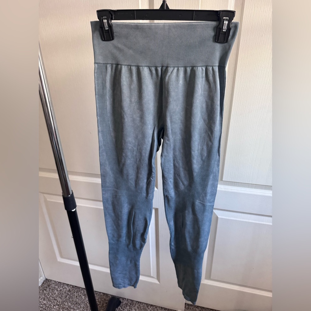 Victoria's Secret  Gray Leggings